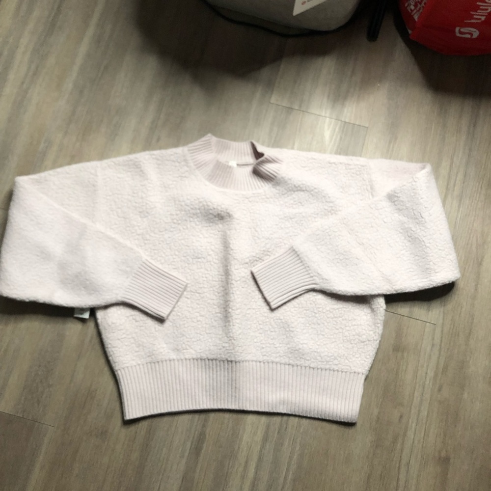 Aritzia nara fleece sweater - Picture 2 of 4